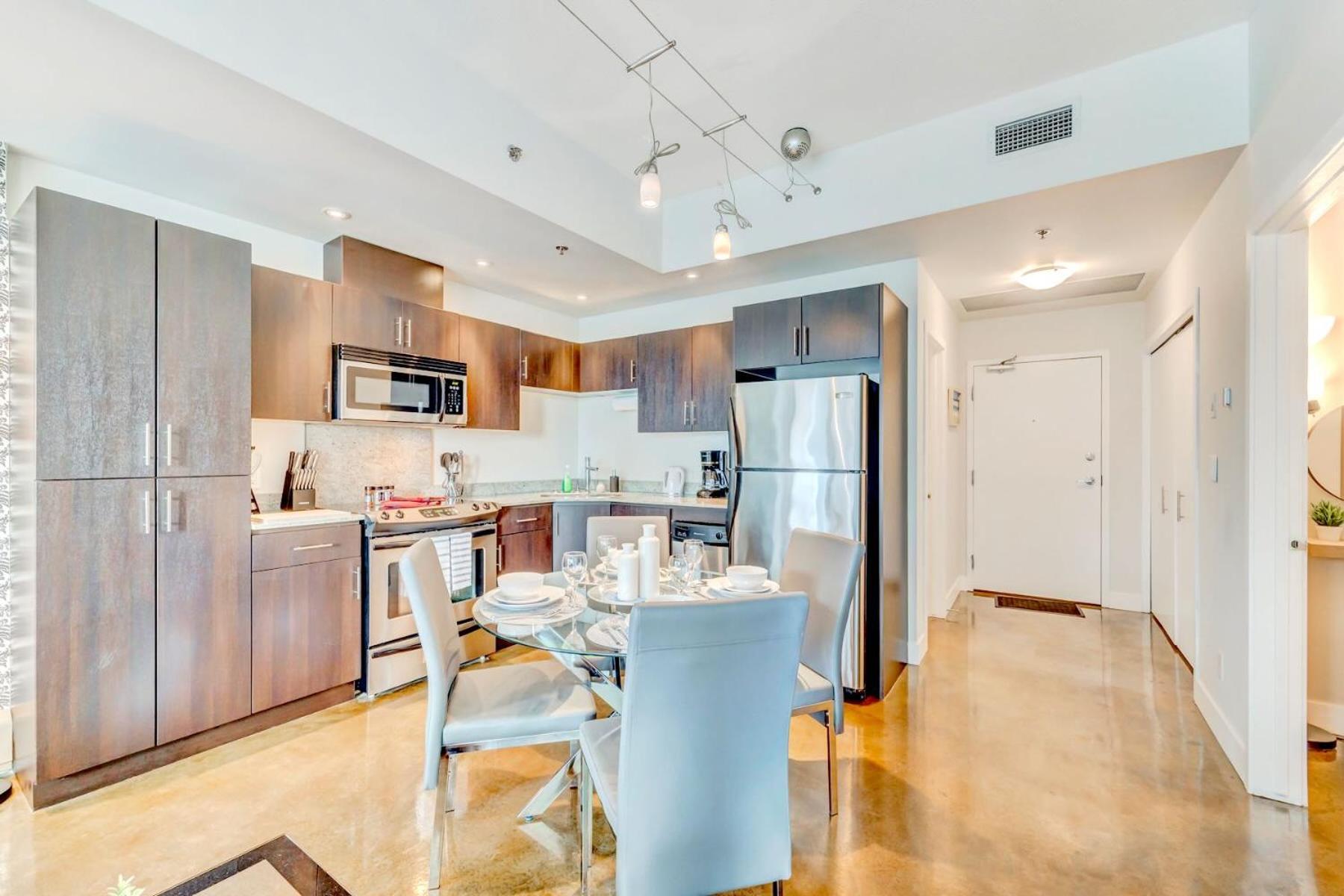 Luxury 2Br Condo - King Bed - Stunning City Views Calgary Luaran gambar